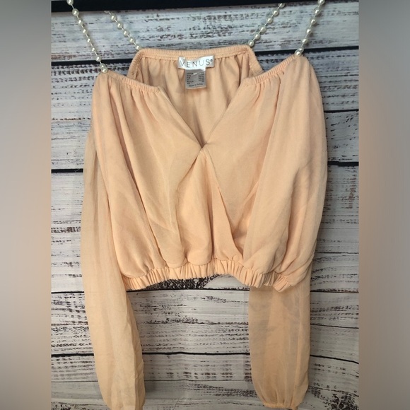 Peach Chiffon Women's Top with Pearl Straps XS🍑 - Picture 5 of 10